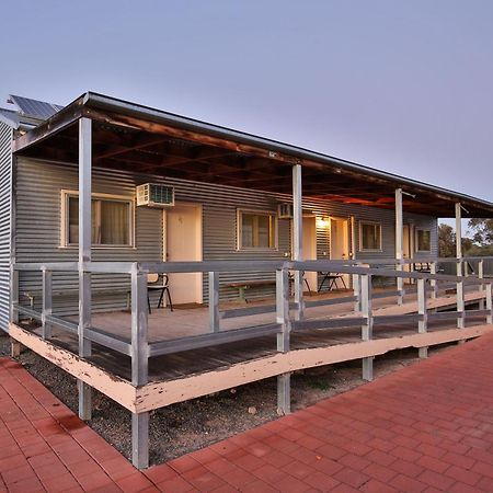 Mungo Shearers' Quarters Villa Bagian luar foto